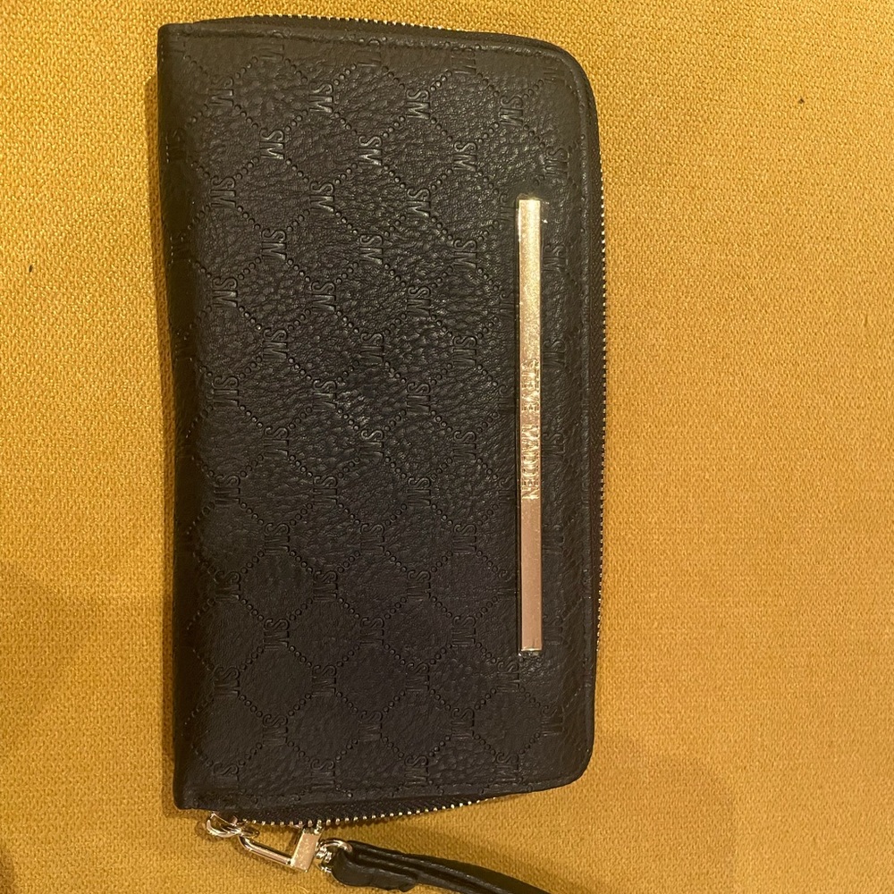 Steve Madden large wallet black